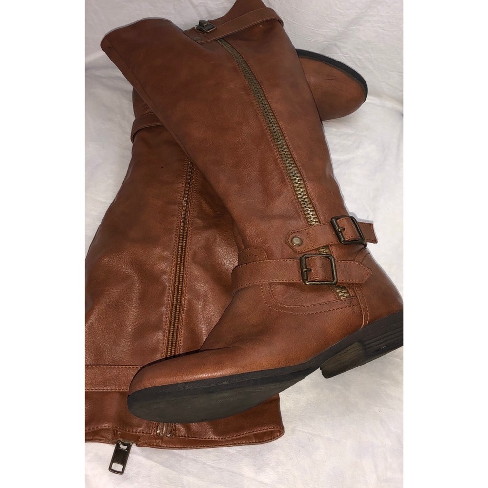Brown boots